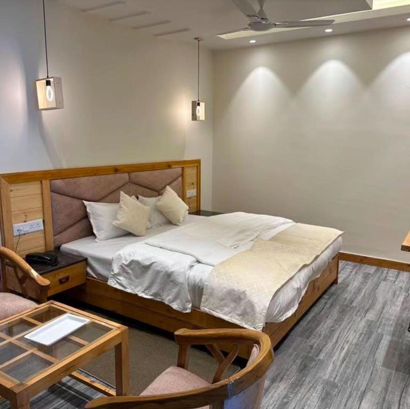 The Boho Mussoorie Hotel Buitenkant foto